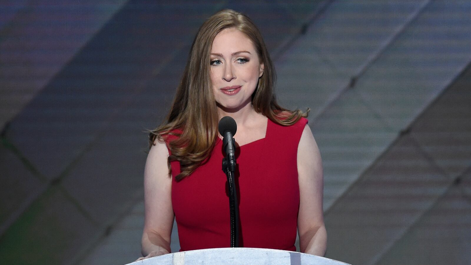 cheats/2016/07/28/chelsea-elect-my-mom/160728-dnc-day4-chelsea-clinton-social-cheat_g498gv