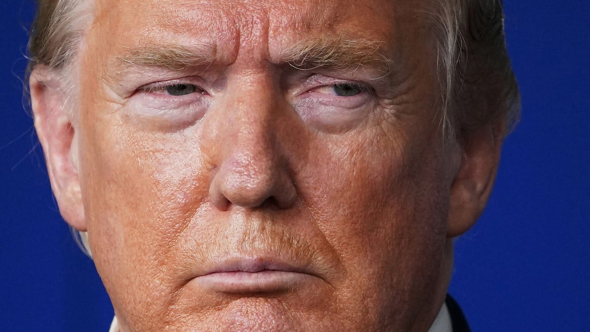 200503-lurie-liberate-trump-hero_y8wbrx