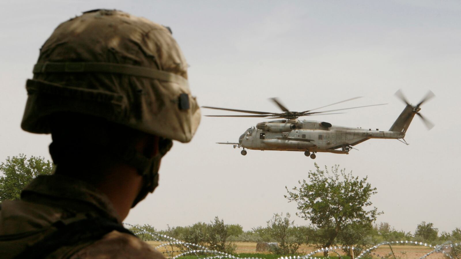 cheats/2011/11/23/pentagon-not-prepped-for-budget-cuts/afghanistan-troops-2012-cheat_jqxdyl