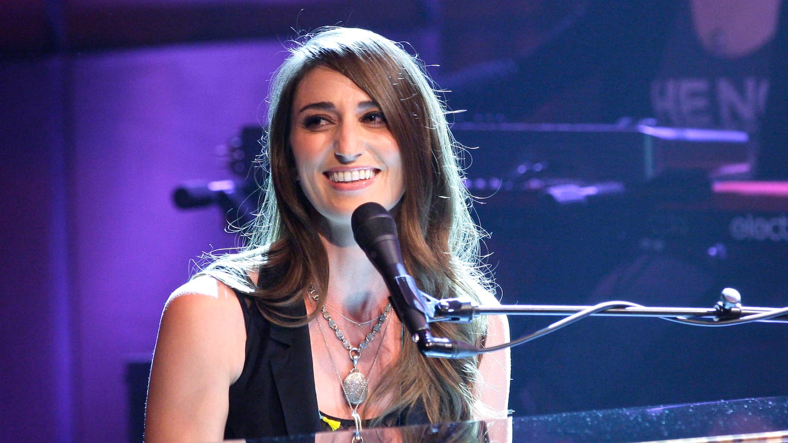 articles/2015/10/23/the-adorable-wisdom-of-sara-bareilles/151022-fallon-Sara-Bareilles-tease_cgirxb