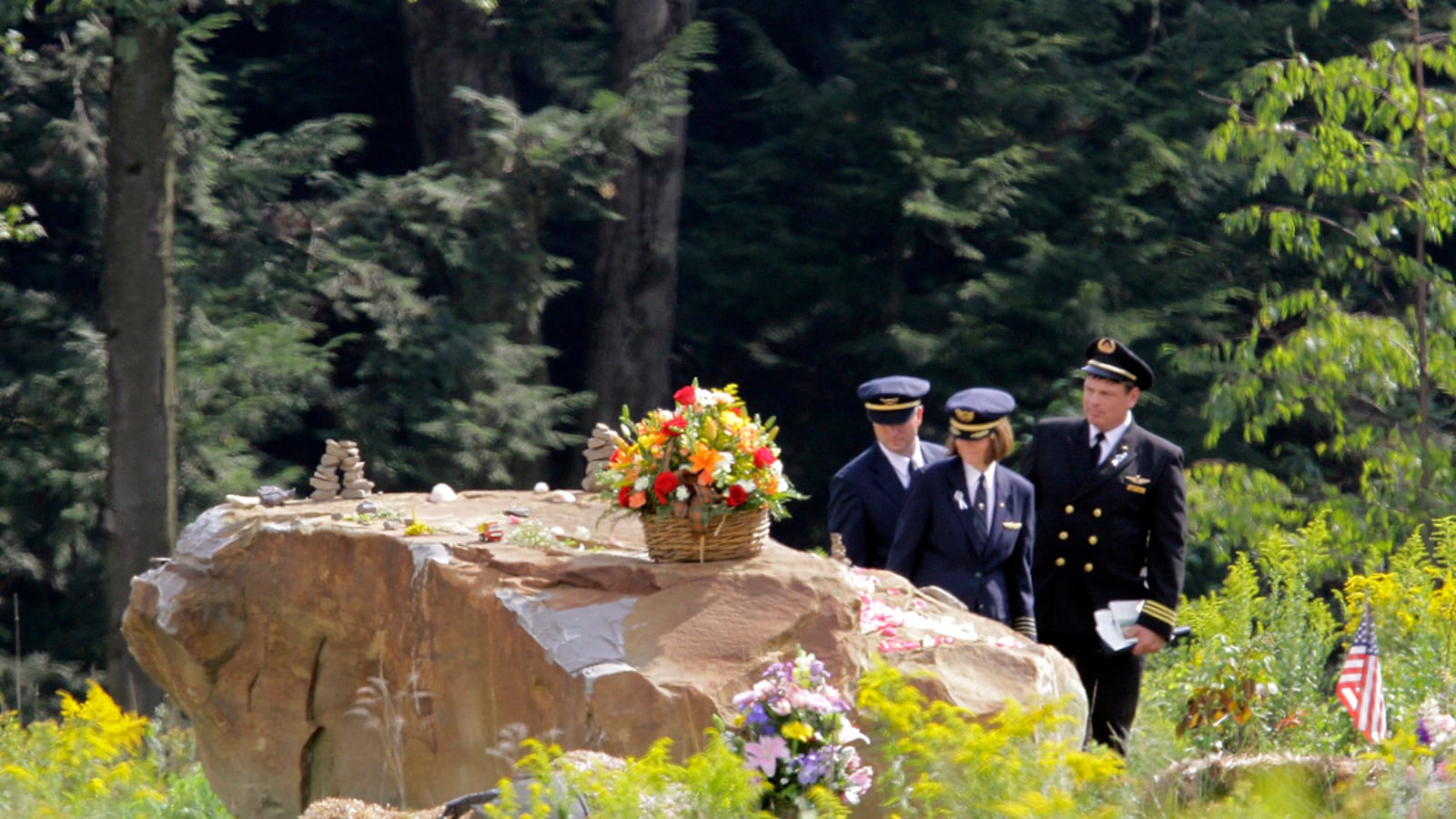 cheats/2011/09/12/flight-93-victims-buried/shanksville-memorial-cheat_vscezj