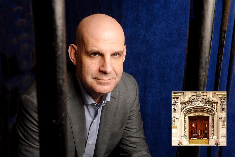 galleries/2012/02/26/ernest-hemingway-slept-here-10-big-authors-houses-for-sale-photos/06-Harlan-Coben-LINCOLN_SQUARE_NYC-inset_artqne