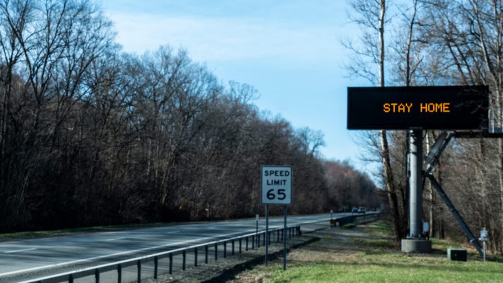 200329-lewis-states-new-york-travel-quarantine-hero_pkqjc9