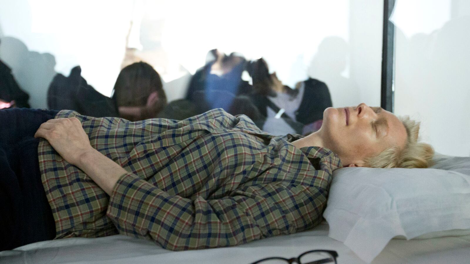 articles/2013/03/27/the-tilda-swinton-weirdness-quiz-all-about-the-moma-napping-actress/130326-tilda-swinton-quiz-leon-tease_hkqy1s