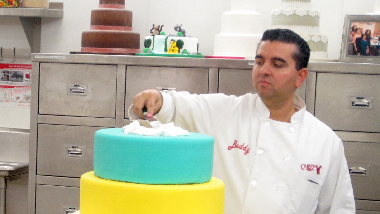 cheats/2014/11/13/cake-boss-star-arrested-for-dui/141113-cake-boss-cheat_lreyts