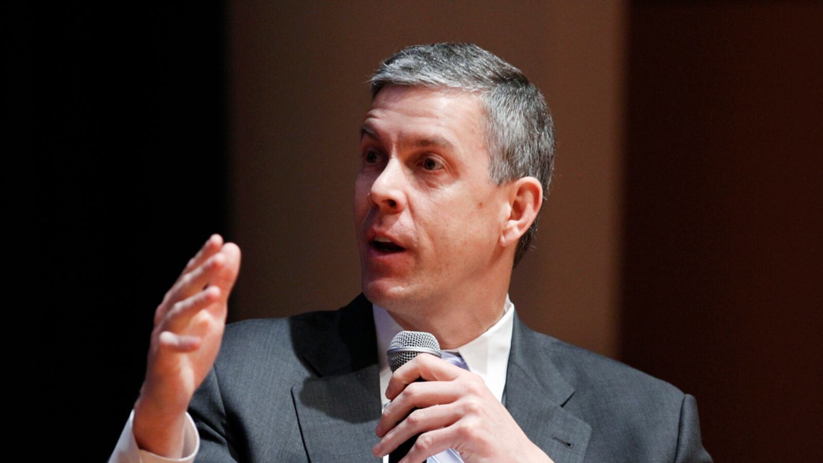 cheats/2012/05/07/arne-duncan-supports-gay-marriage/arne-duncan-supports-gay-marriage-cheat_gsz7ht