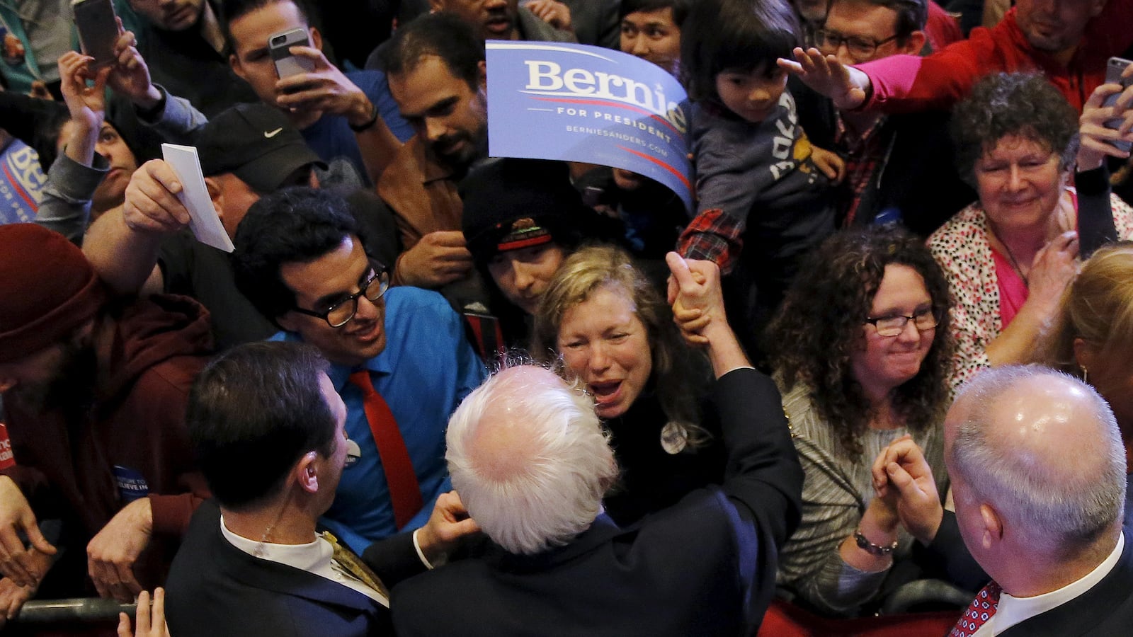 articles/2016/02/23/bernie-sanders-s-conservative-fanboys/160220-kucinich-bernie-conservatives-tease_txhv6y