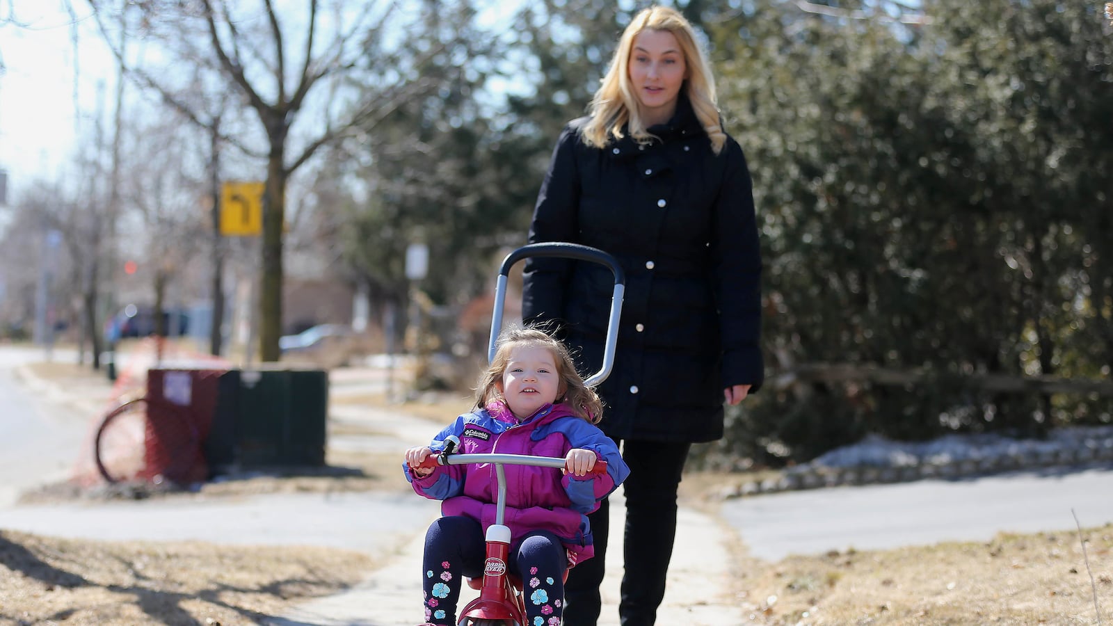 articles/2015/05/09/gail-sheehy-s-confessions-of-a-single-mother/150508-sheehy-single-tease2_vrtrmb