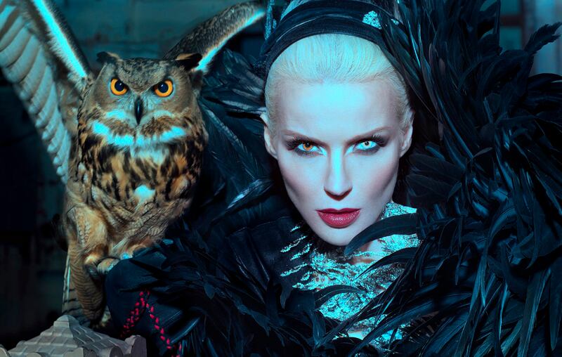 galleries/2012/11/25/shooting-the-stars-with-markus-and-indrani/markus-and-indrani-guiness_qbniiu