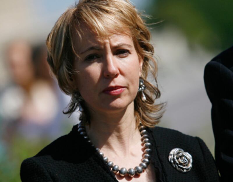 articles/2011/01/08/gabrielle-giffords-arizona-congresswoman-shot/gabrielle-giffords-shooting_151553_p31ih5