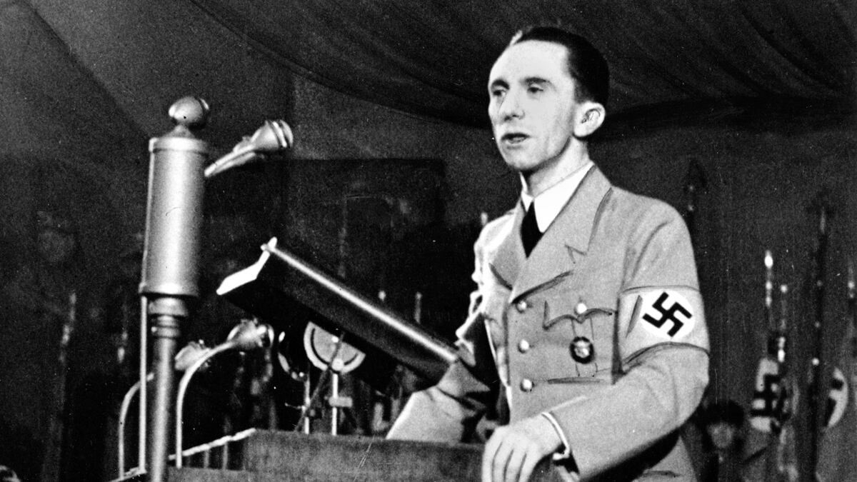 cheats/2011/08/29/hitler-henchman-s-secretary-breaks-silence/Joseph-Goebbels-cheat_hy0fej