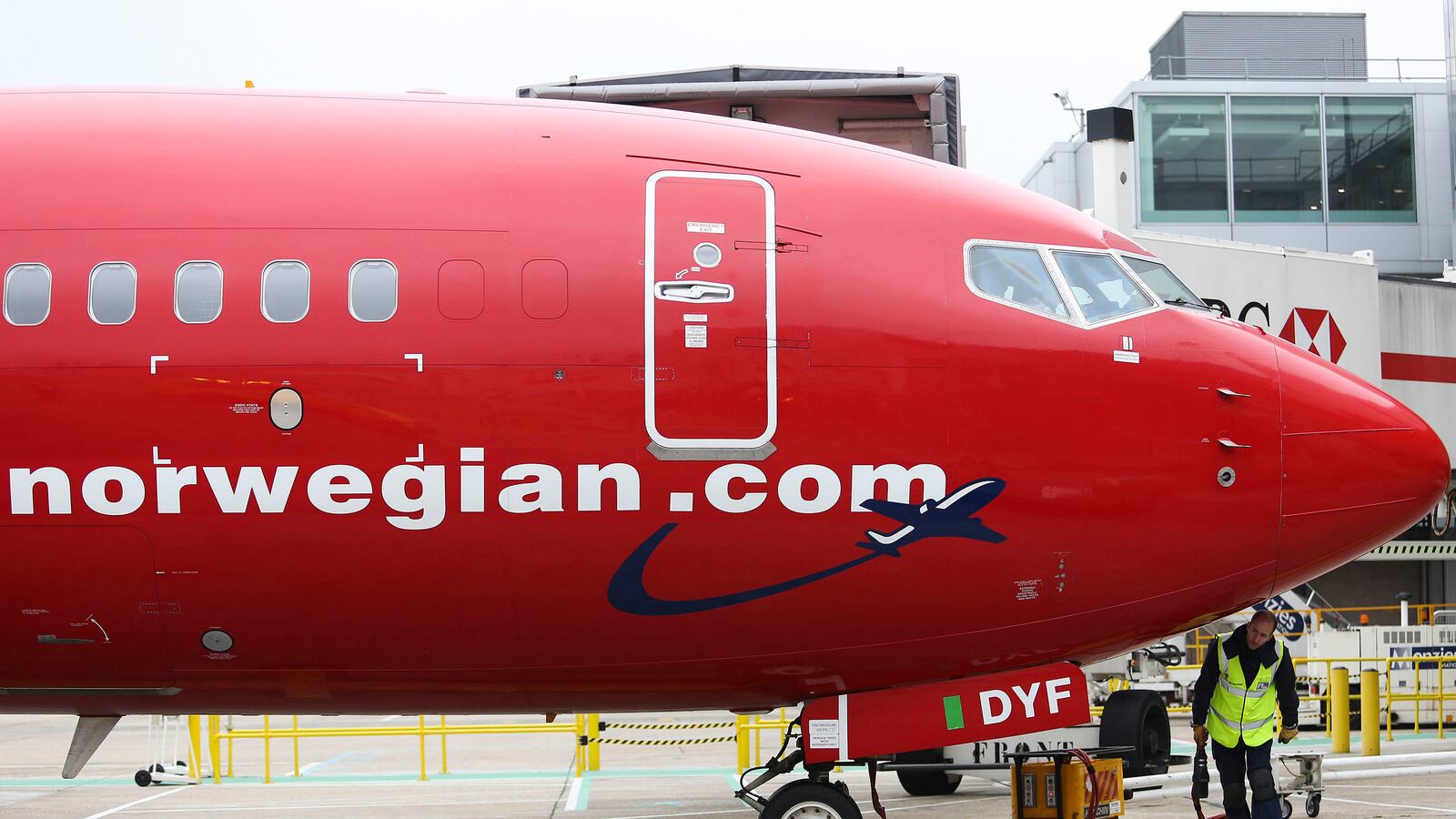 articles/2014/07/11/congress-wants-to-keep-norwegian-airlines-cheap-flights-out-of-america/140709-norwegian-airlines-mak-tease_c9n6kt