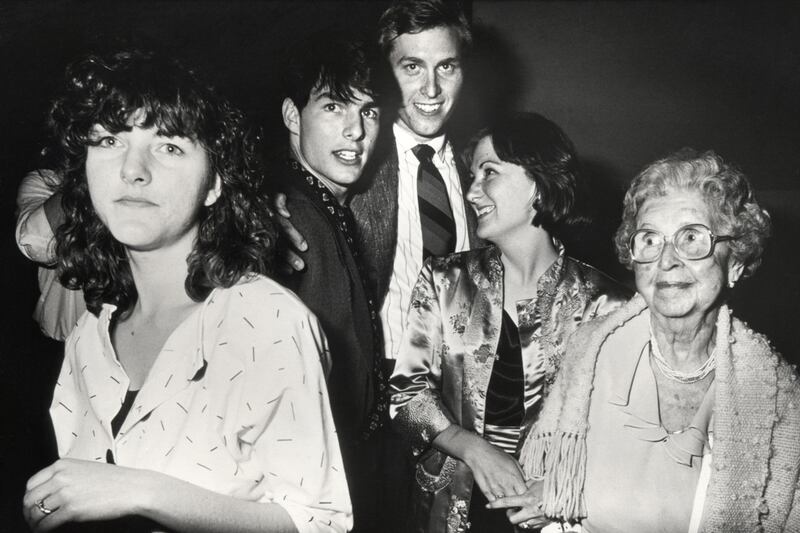 galleries/2012/07/03/tom-cruise-turns-50-amid-divorce-drama-with-katie-holmes-photos/family-1986-tom-cruise-life-in-pictures_vvhoby