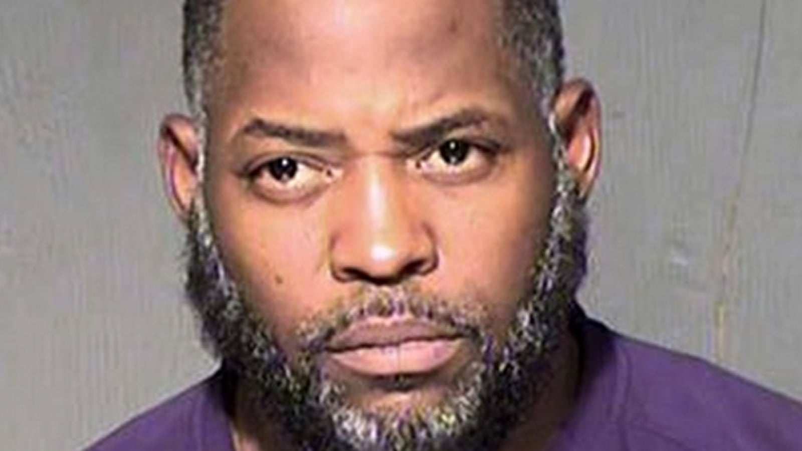 cheats/2015/12/25/arizona-man-hit-with-terror-charges/150617-az-suspect-cheat_d19hng
