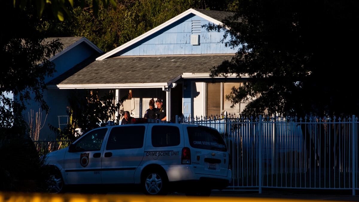 cheats/2012/06/11/4-dead-in-sacramento/sacramento-home-invasion-one-dead-cheat_eeulhy