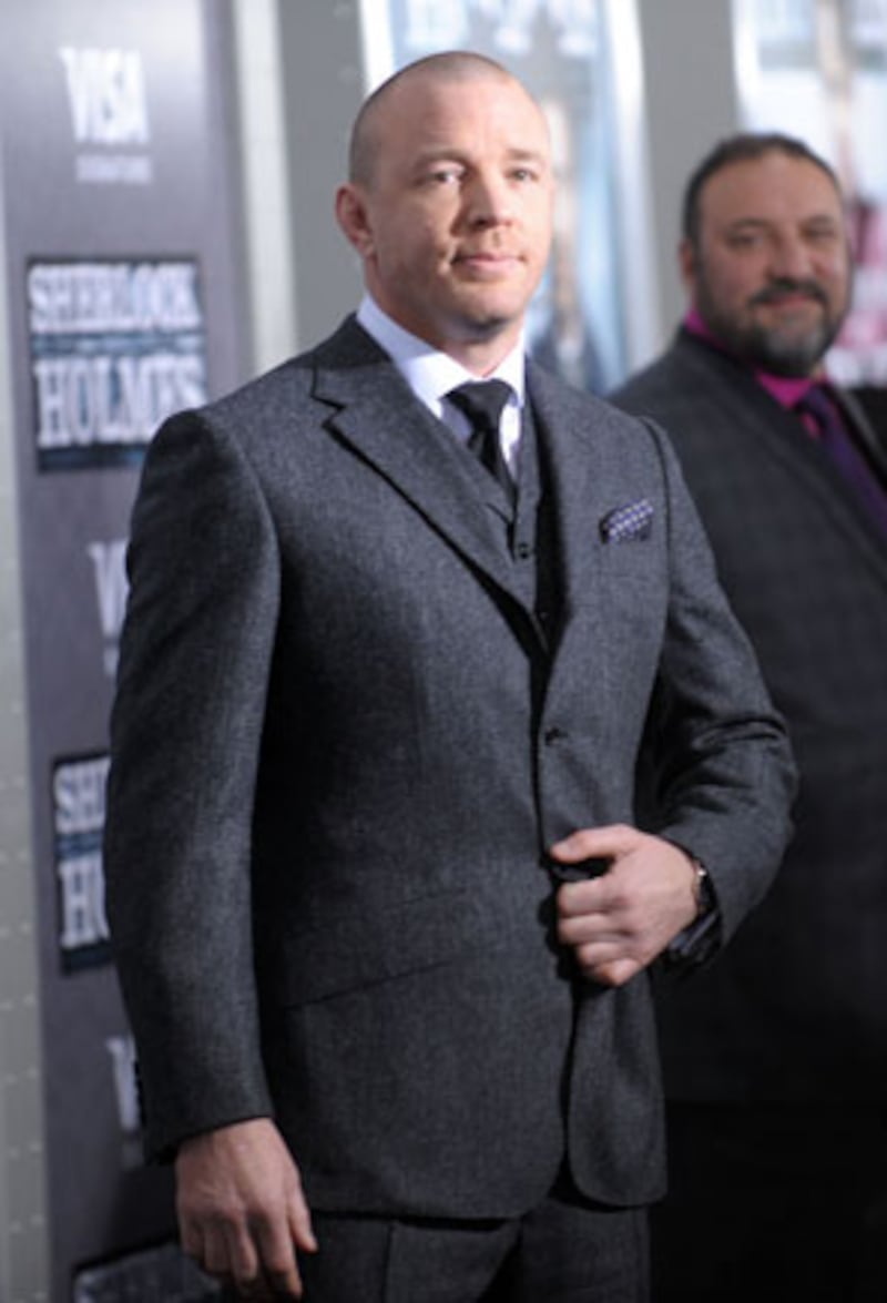galleries/2009/12/18/sherlock-holmes-premiere/red-carpet---richie-3_fx1fv9