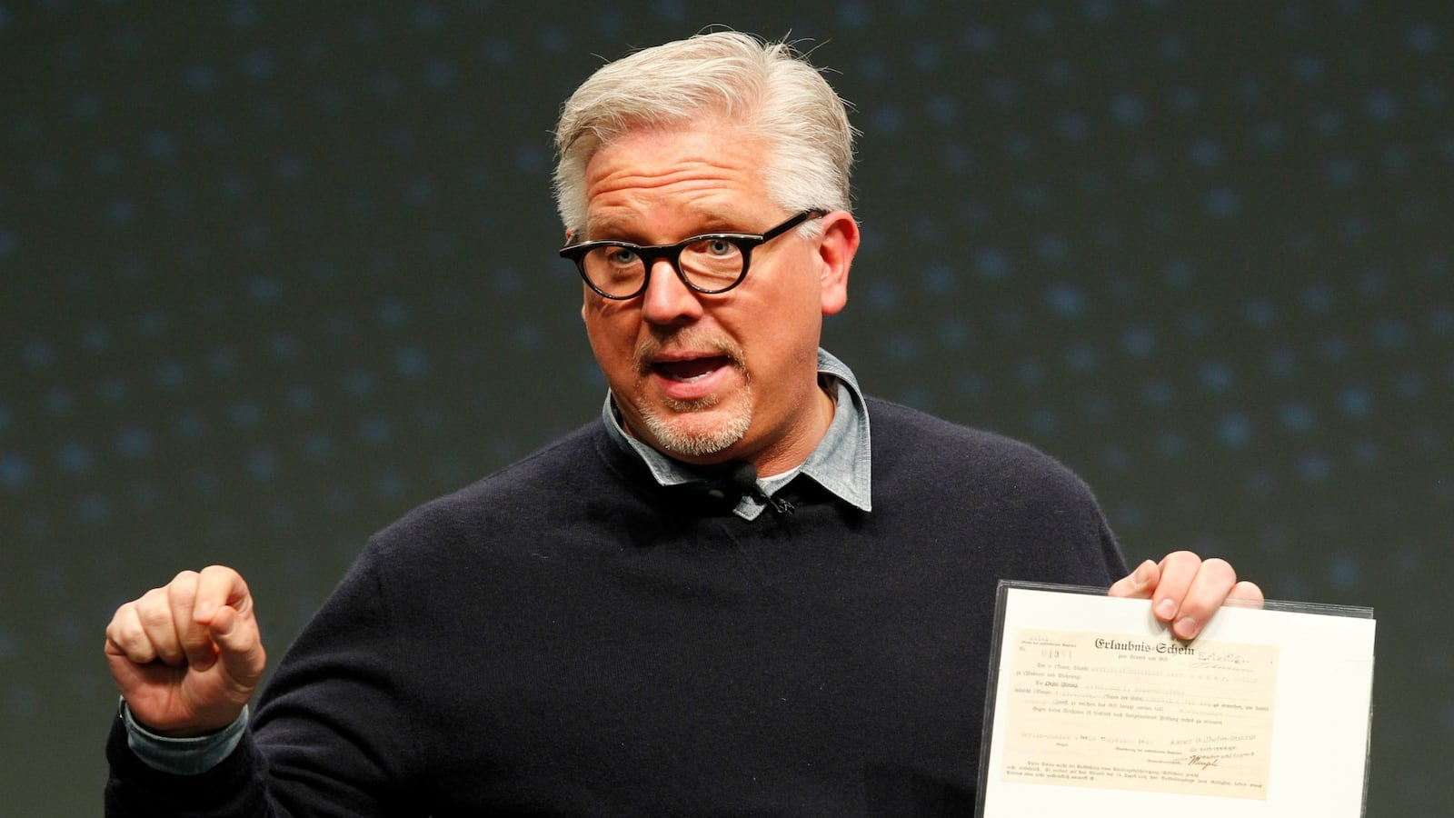 cheats/2017/01/05/glenn-beck-blames-blm-for-chicago-torture-video/161011-glenn-beck-trump-cheat_ushizp