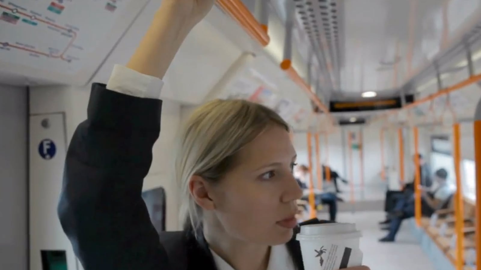 articles/2014/02/05/why-is-this-london-commuter-in-an-obama-ad/140205-obama-ad-teeman-tease_jlfzcp