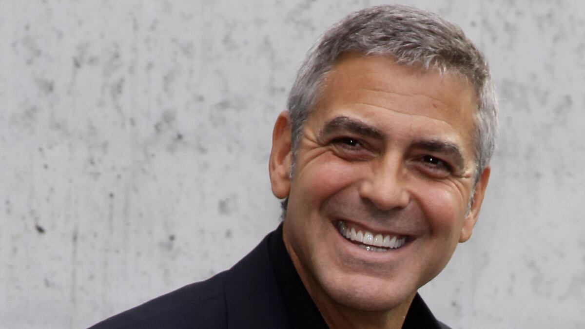 cheats/2011/06/22/clooney-splits-from-girlfriend/george-clooney-cheat_qvtlqo