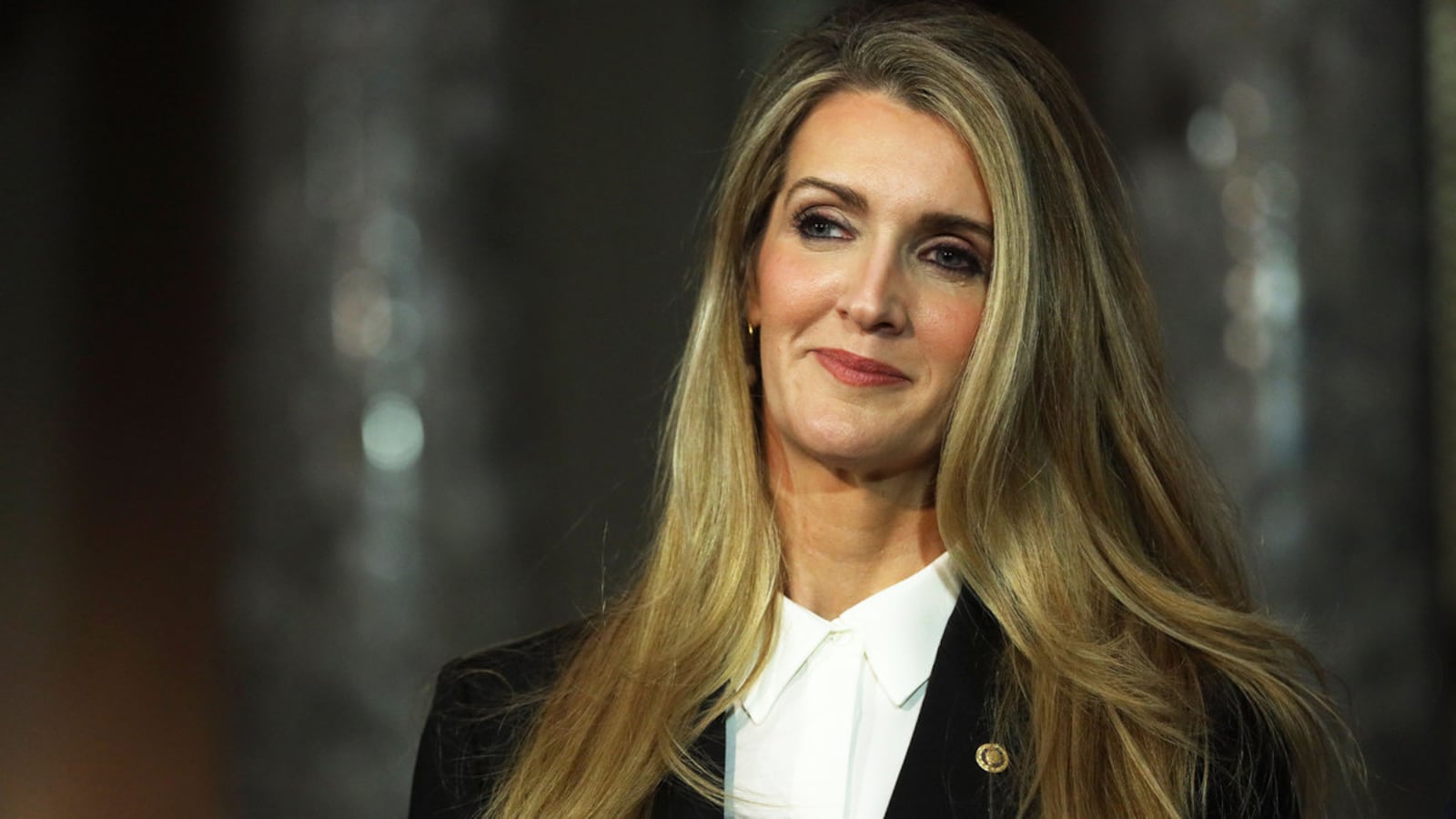 200611-Lachlan-Kelly-Loeffler-tease_cvs5bz