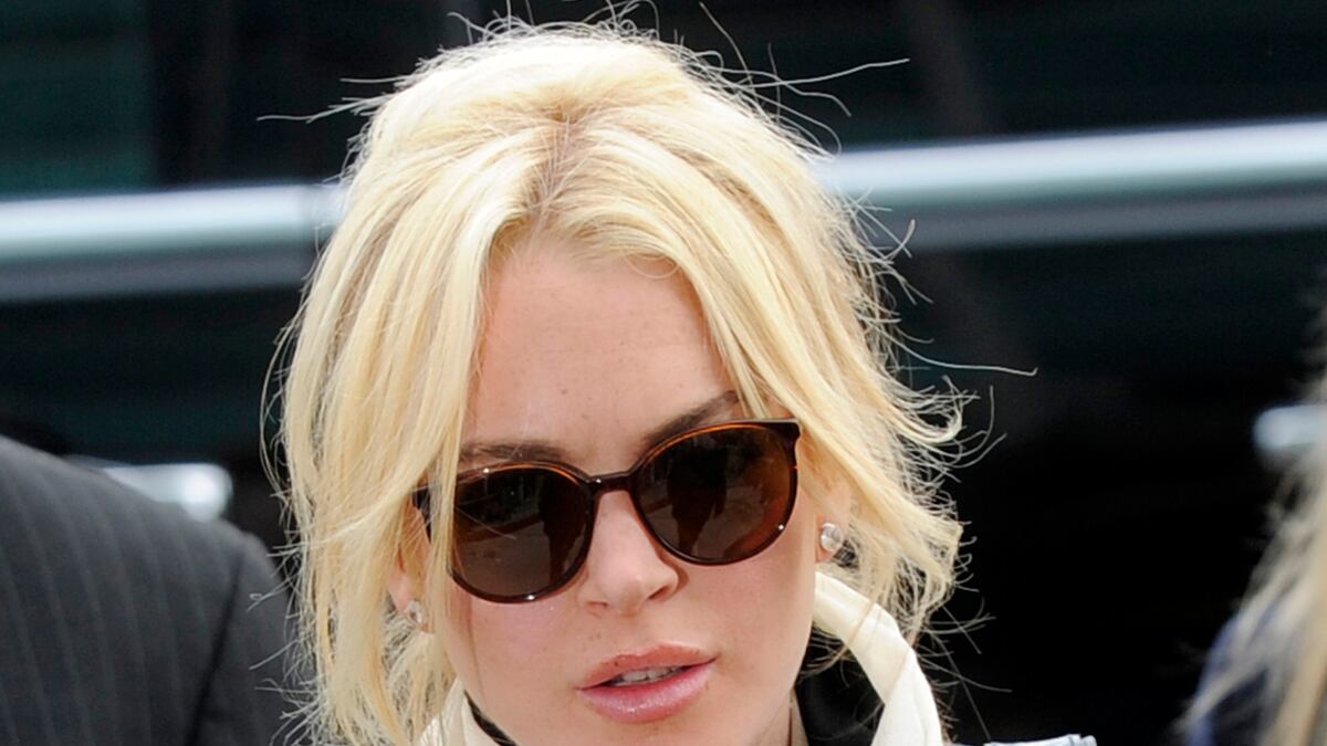 cheats/2011/09/02/lohan-gets-billy-joel-tattoo/lindsay-lohan-billy-joel-tattoo-cheat_vf9izg