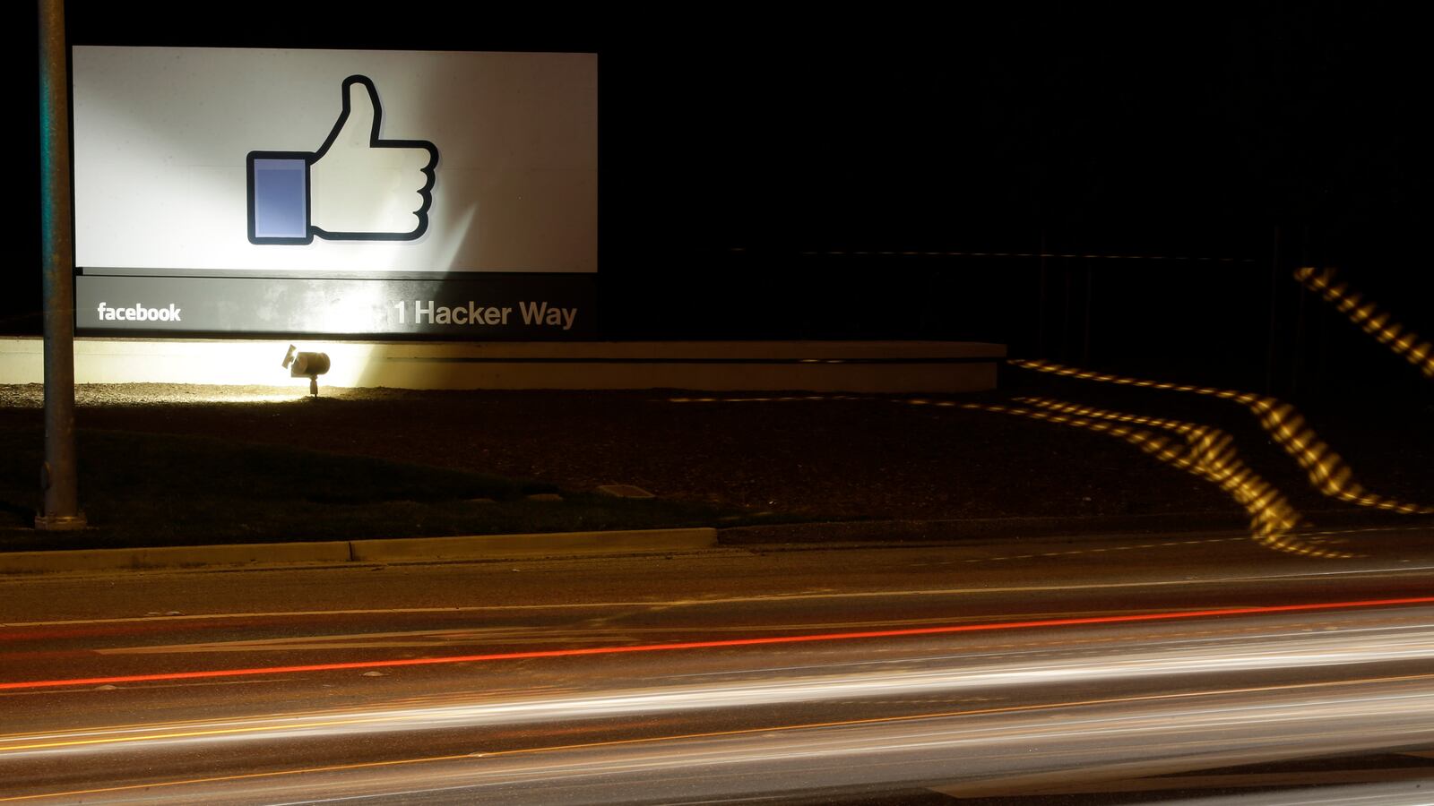 cheats/2013/07/04/state-dept-spent-630-000-on-facebook-likes/130704-fb-likes-cheat_lb8twn