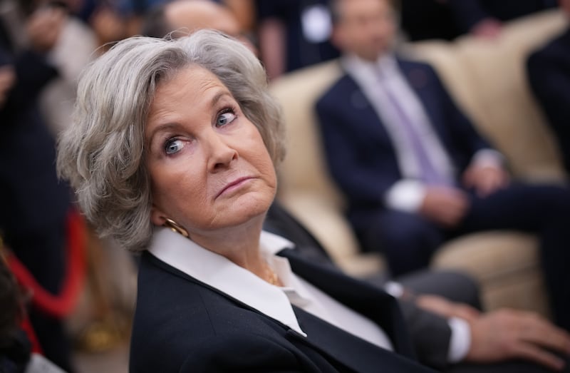 WASHINGTON, DC - SEPTEMBER 25: White House Chief of Staff Susie Wiles attends an Oval Office meeting between U.S. President Donald Trump and President of Turkey Recep Tayyip Erdogan at the White House on September 25, 2025 in Washington, DC. Trump has signaled that the U.S. might lift a ban on F-35 sales to Turkey during Erdogan’s first visit to the White House since 2019. (Photo by Andrew Harnik/Getty Images)