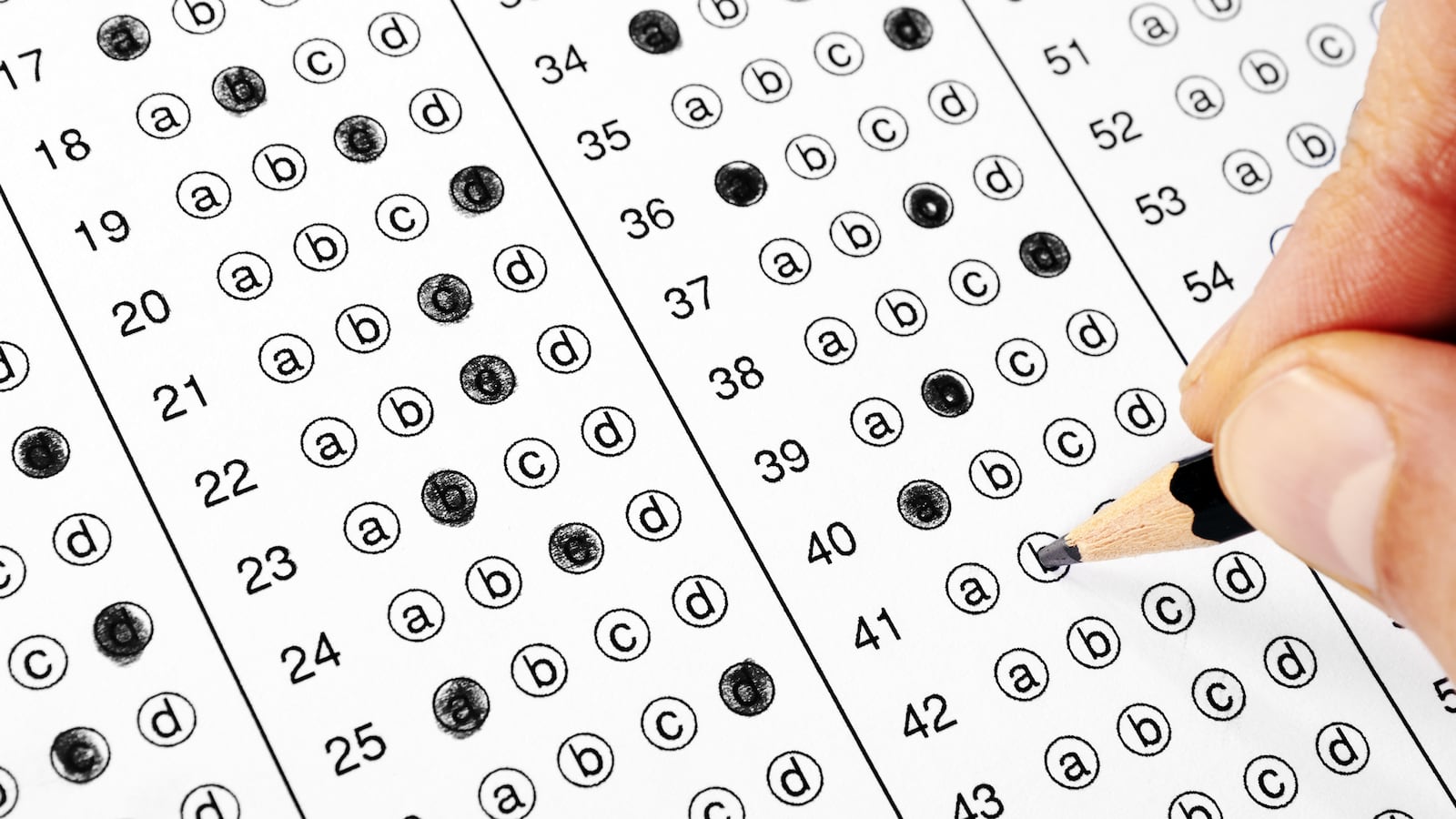 190412-Melendez-Mark-Riddell-express-tease_i6tjfb