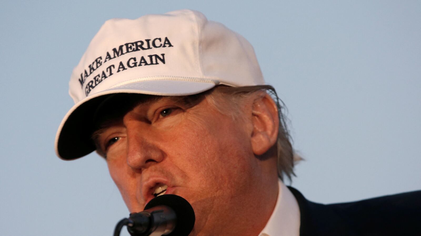 cheats/2016/09/19/trump-breaks-gop-small-donor-records/160919-donald-trump-cheat_qpugs1
