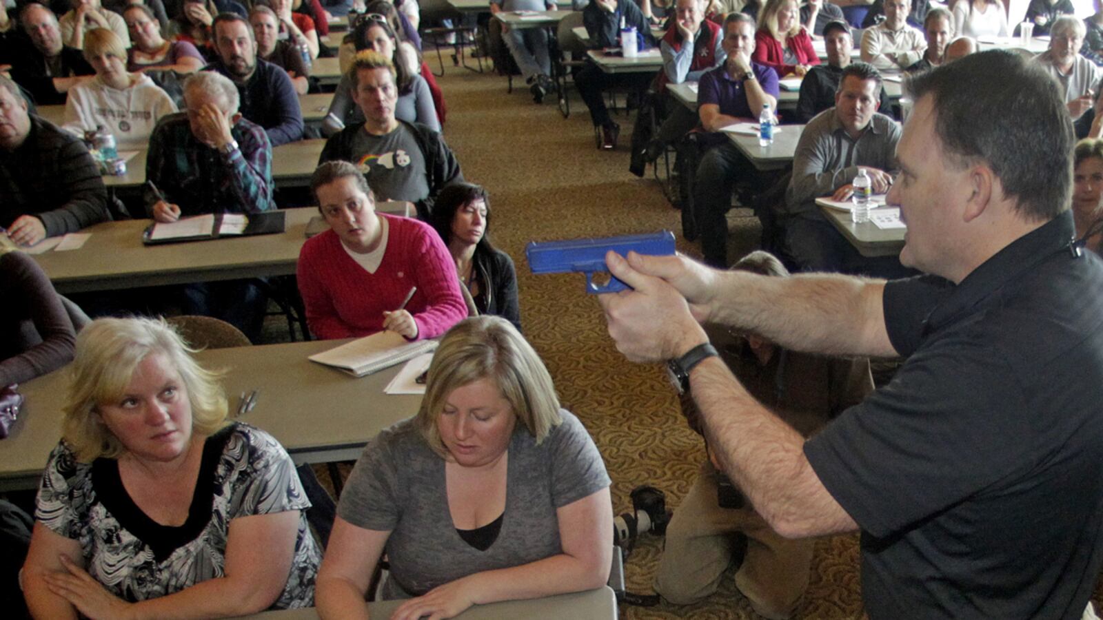 cheats/2012/12/28/utah-teachers-get-free-gun-training/utah-gun-teachers-cheat_q4jxo5