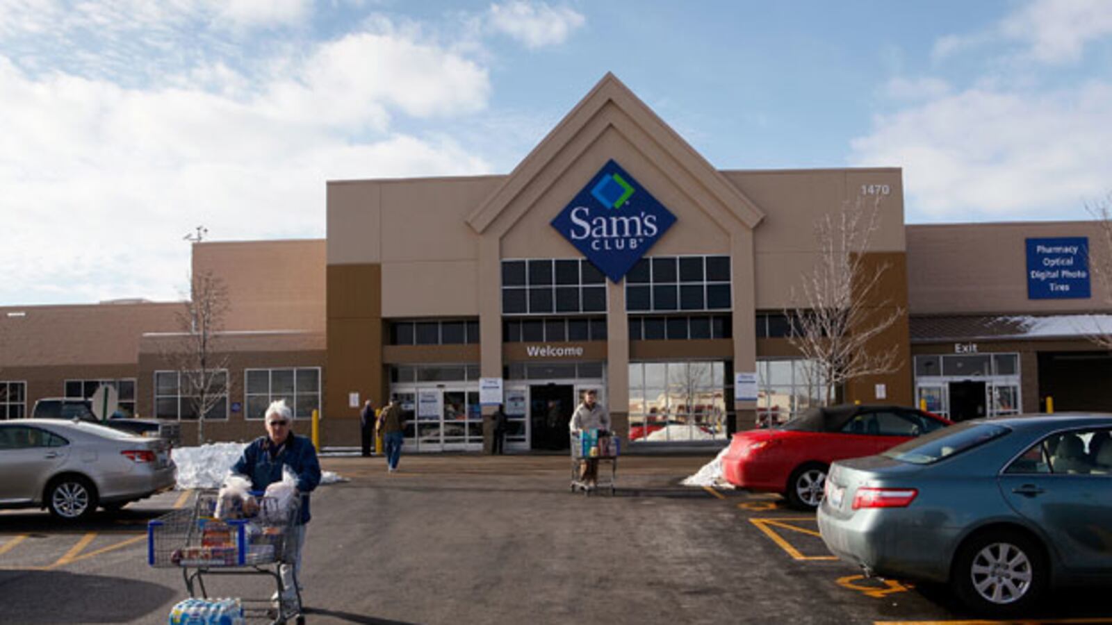 galleries/2010/11/19/black-friday-stores/black-friday-stores---sams-club_ycipd2