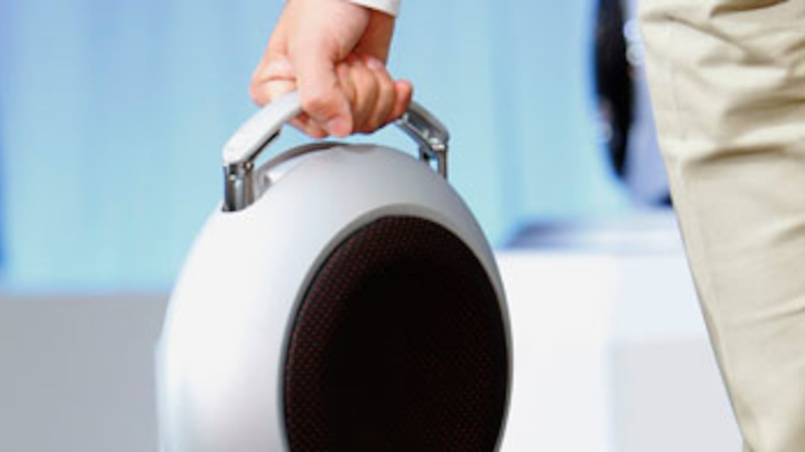 cheats/2009/09/24/the-unicycle-goes-electric/unicycle_kmffah