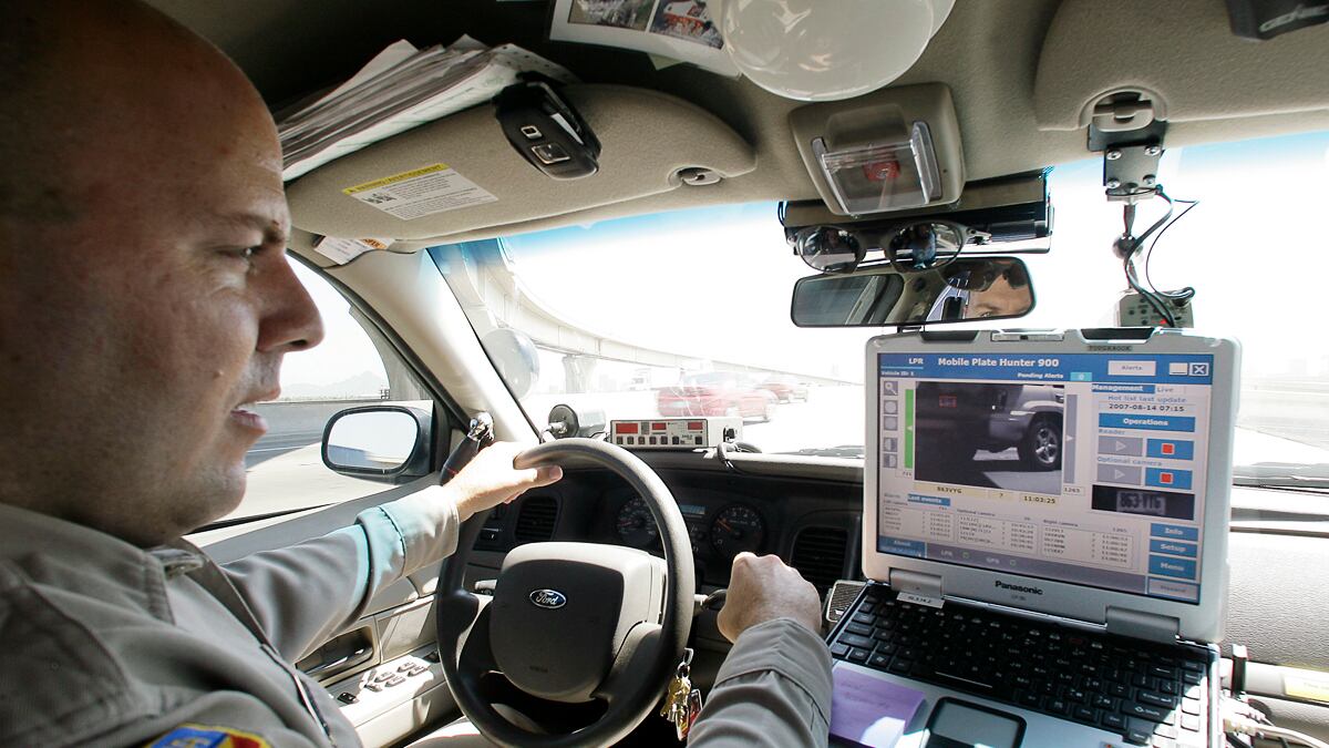 articles/2012/01/12/local-police-use-of-crime-fighting-scanners-arouses-privacy-concerns/big-brother-license-plate-database-schultz_uvothk