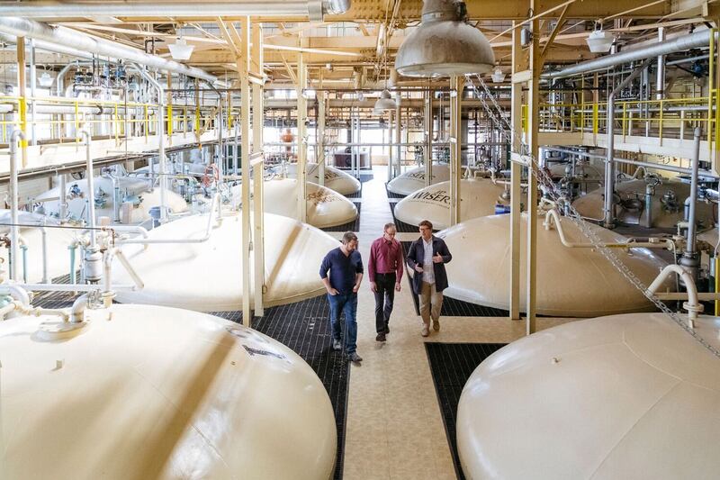 articles/2017/04/20/a-peek-inside-the-historic-lot-40-distillery/170417-2-tease_xcnhcd