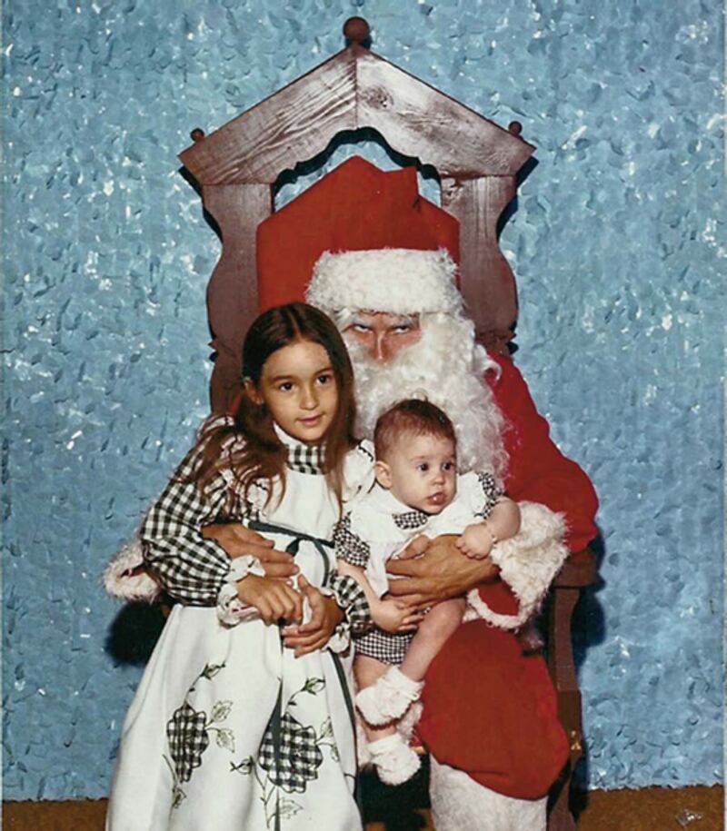 galleries/2010/12/07/sketchy-santas/sketchy-santas-4_kizxrr