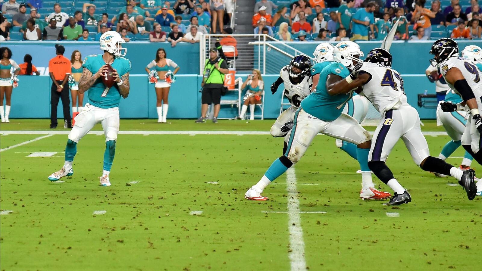 171008-miami-dolphins-coach-video-cheat_c0as6i