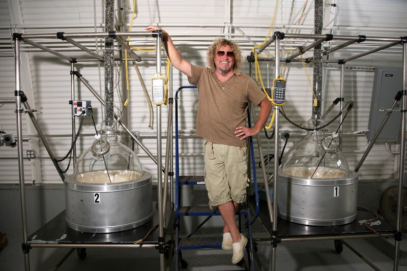 articles/2016/09/29/sammy-hagar-s-aphrodisiac-margarita/160929-rothbaum-sammy-hagar2-embed_pfnwxe