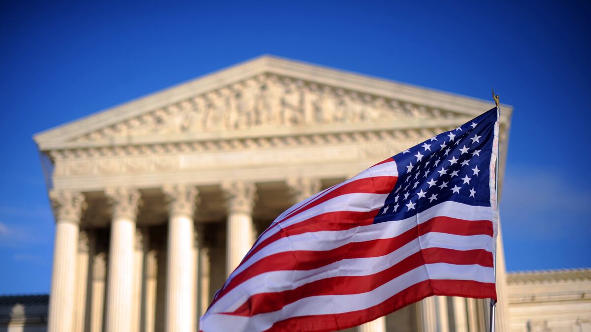 articles/2012/06/26/supreme-court-slam-dunks-campaign-finance-reform-in-montana-case/roberts-court-tomasky_yst2xf