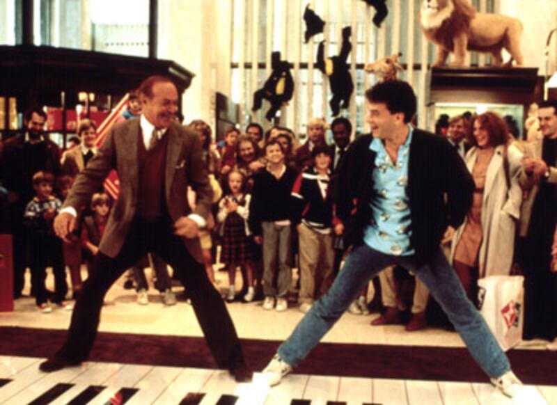 articles/2009/04/17/switcheroo-films/paskin-17-again-video-gallery_b6sf5z