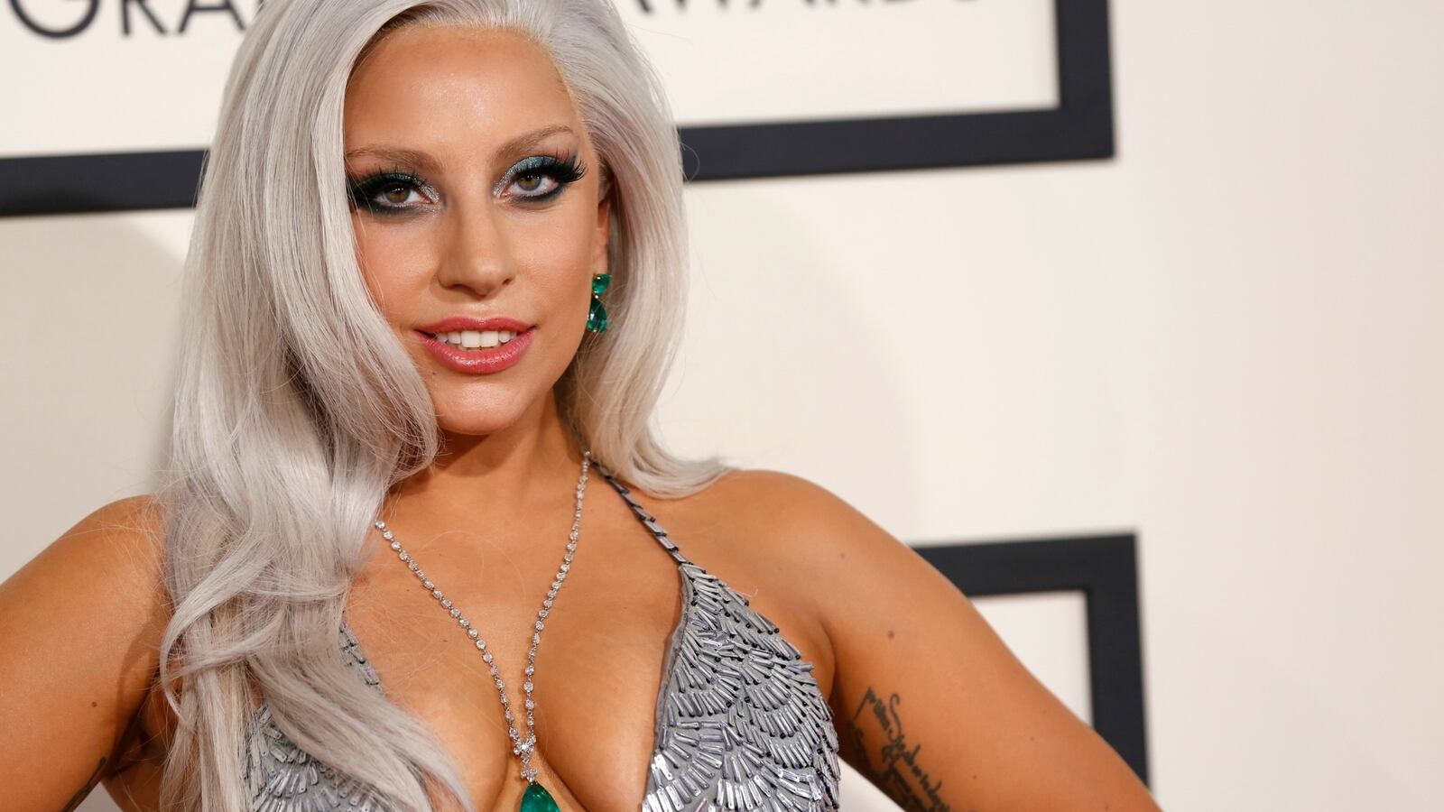 cheats/2017/01/31/dr-luke-drags-lady-gaga-into-kesha-battle/170131-gaga-kesha-cheat_rlkdwl