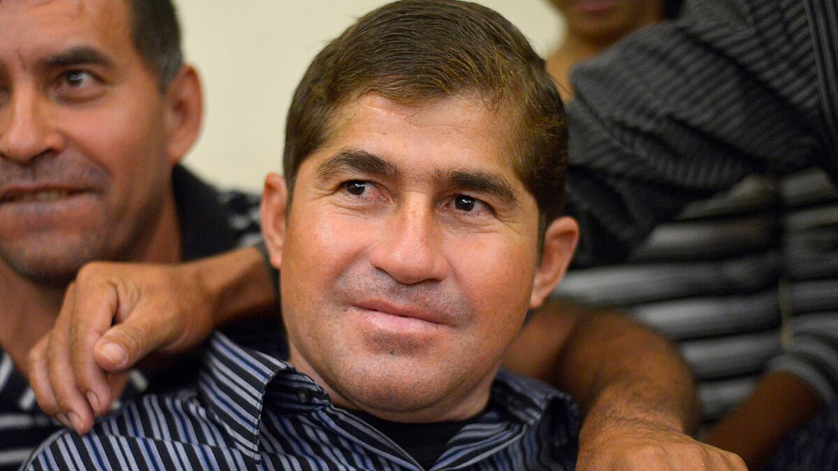 cheats/2015/12/15/castaway-accused-of-eating-crewmate/151215-fisherman-cheat_hjpvfr