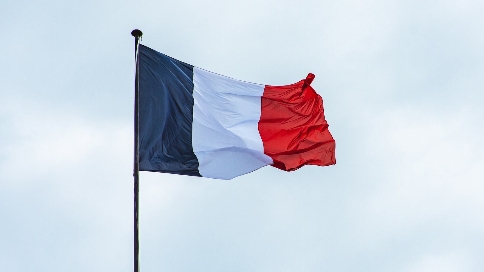 France is set to offer a four-day week to divorced parents who have shared custody of their children.