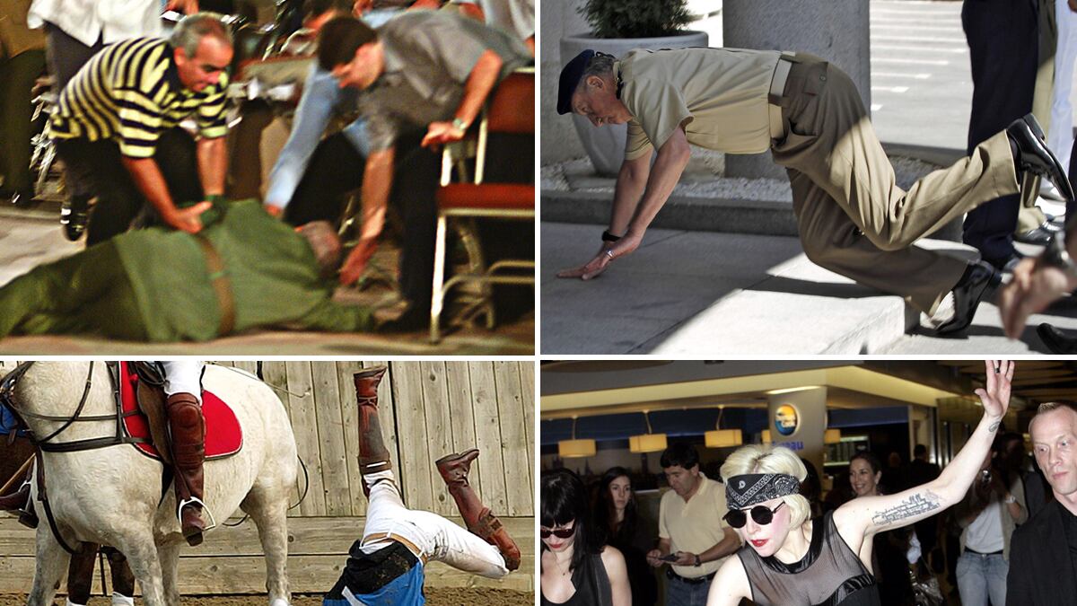 articles/2012/08/05/embarrassing-power-trips-king-juan-carlos-i-more-photos/solomon-power-trip-tease_fmcqyv