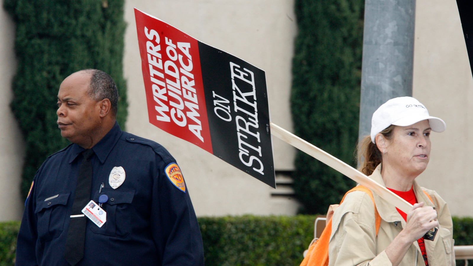 cheats/2017/04/24/writers-guild-authorizes-strike/170424-writers-guild-cheat_lrle8v