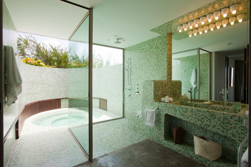 galleries/2014/08/23/omg-i-want-this-house-st-barts-photos/140822-omg-house-st-barts-3_yghc85