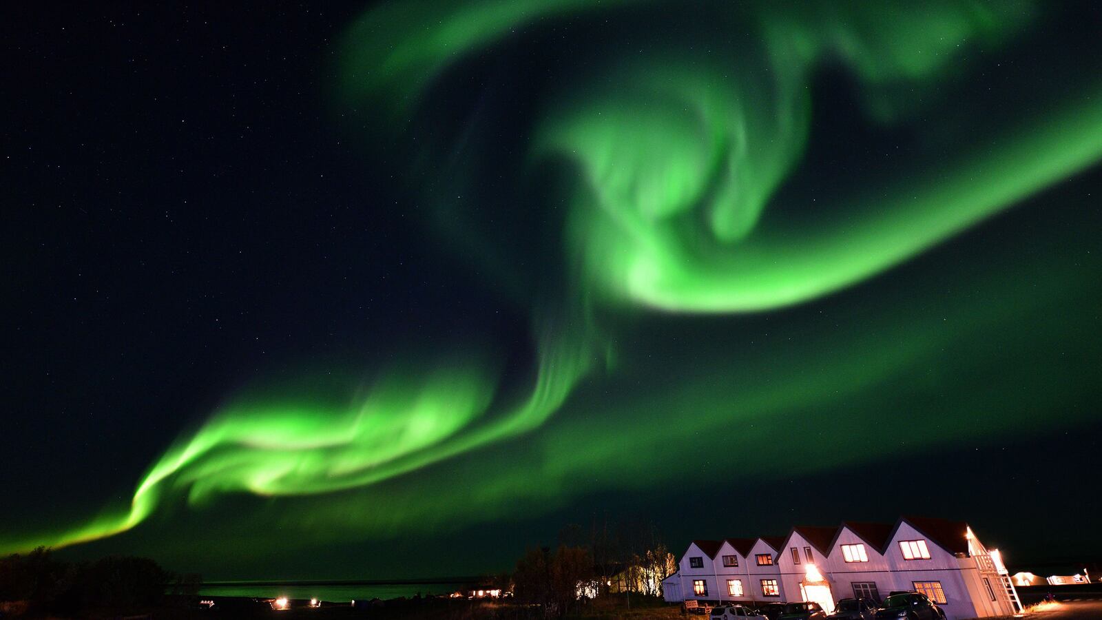 191030-northern-lights-tease_k3u2wv