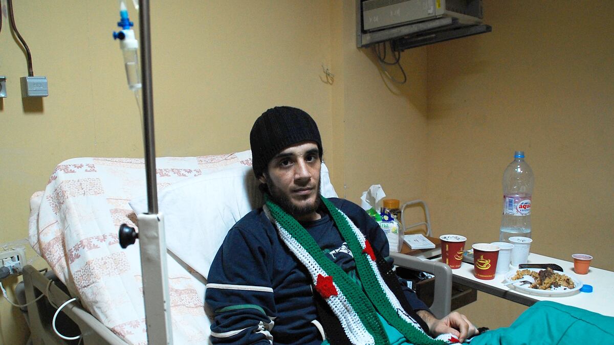 articles/2012/02/28/a-syrian-rebel-s-first-hand-report-on-the-fighting-and-bombing-in-homs/syria-refugees-paul_h15vzn