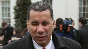 cheats/2010/02/25/democrats-distance-themselves-from-paterson/peterson_a0isty