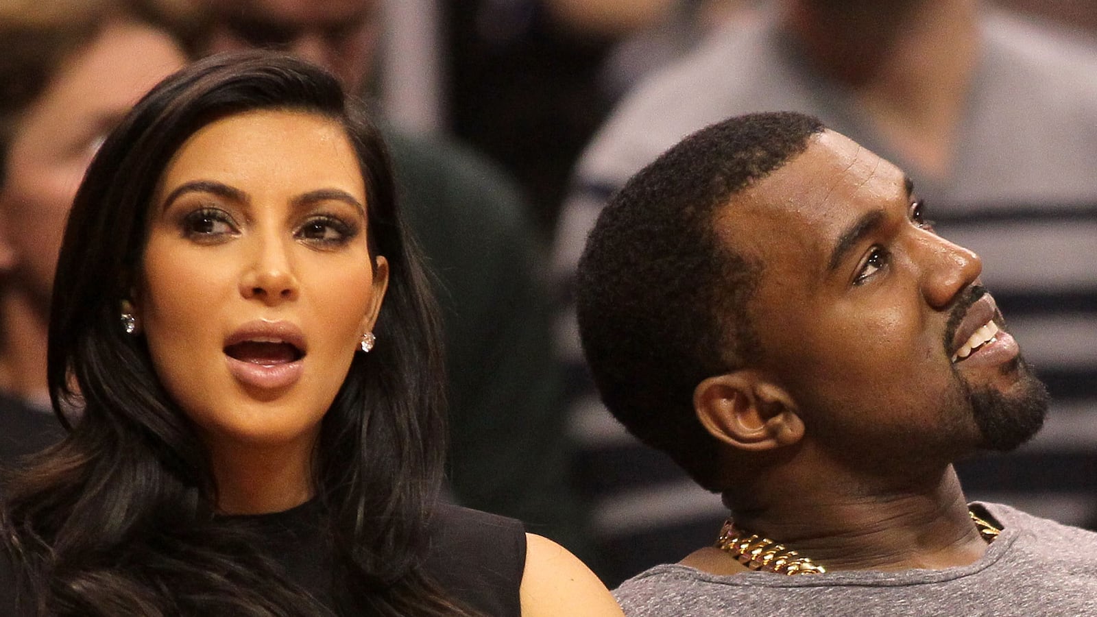 articles/2013/07/26/kimye-said-to-buy-175-000-bed/130626-kimye-bed-tease_j2fb82