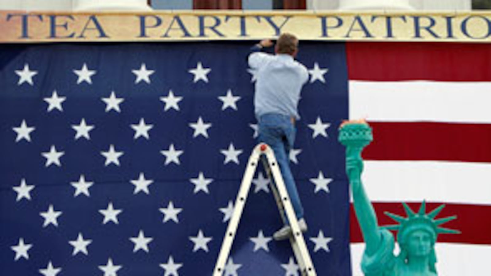 cheats/2010/04/15/what-the-tea-partiers-want/tea-partiers_rf7jn0